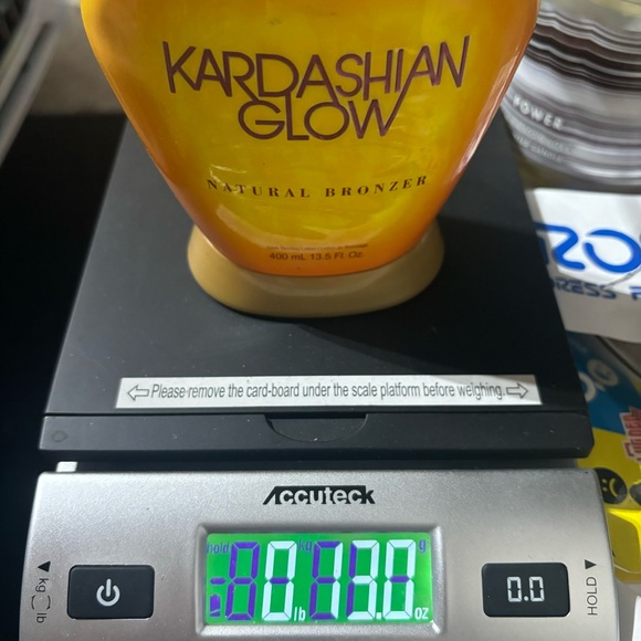 Kardashian Glow Bronzer Tanning Lotion HTF - Picture 7 of 8